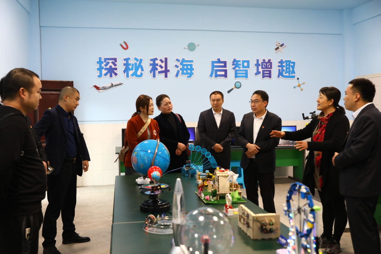 宜宾市科协指导珙县孝儿镇中学校乡村校园科学馆建设工