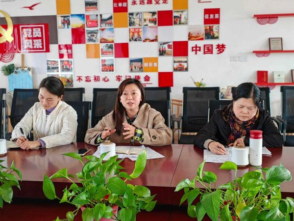 暖春视导促提升 奋楫笃行启新程——​翠屏区师培中心到李庄镇中心幼儿园开展教学视导