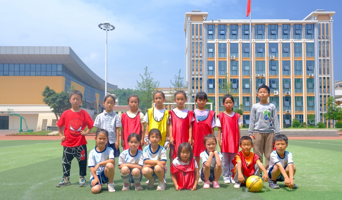 幼小相约   共赴美好  ——大河中心幼儿园参观小学活动