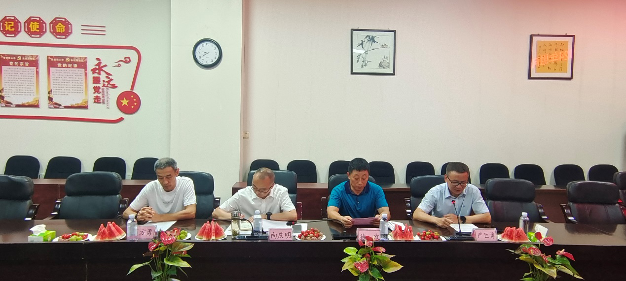 凝心聚力迎八一 初心不改铸军魂 ——宜宾市一中举行2024年慰问退伍军人座谈会