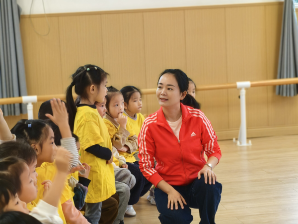 城乡融合发展 教育公平推进——翠屏区2024–2025学年秋期幼儿园优秀教师送教下乡暨培训活动（10月象鼻幼儿园站）