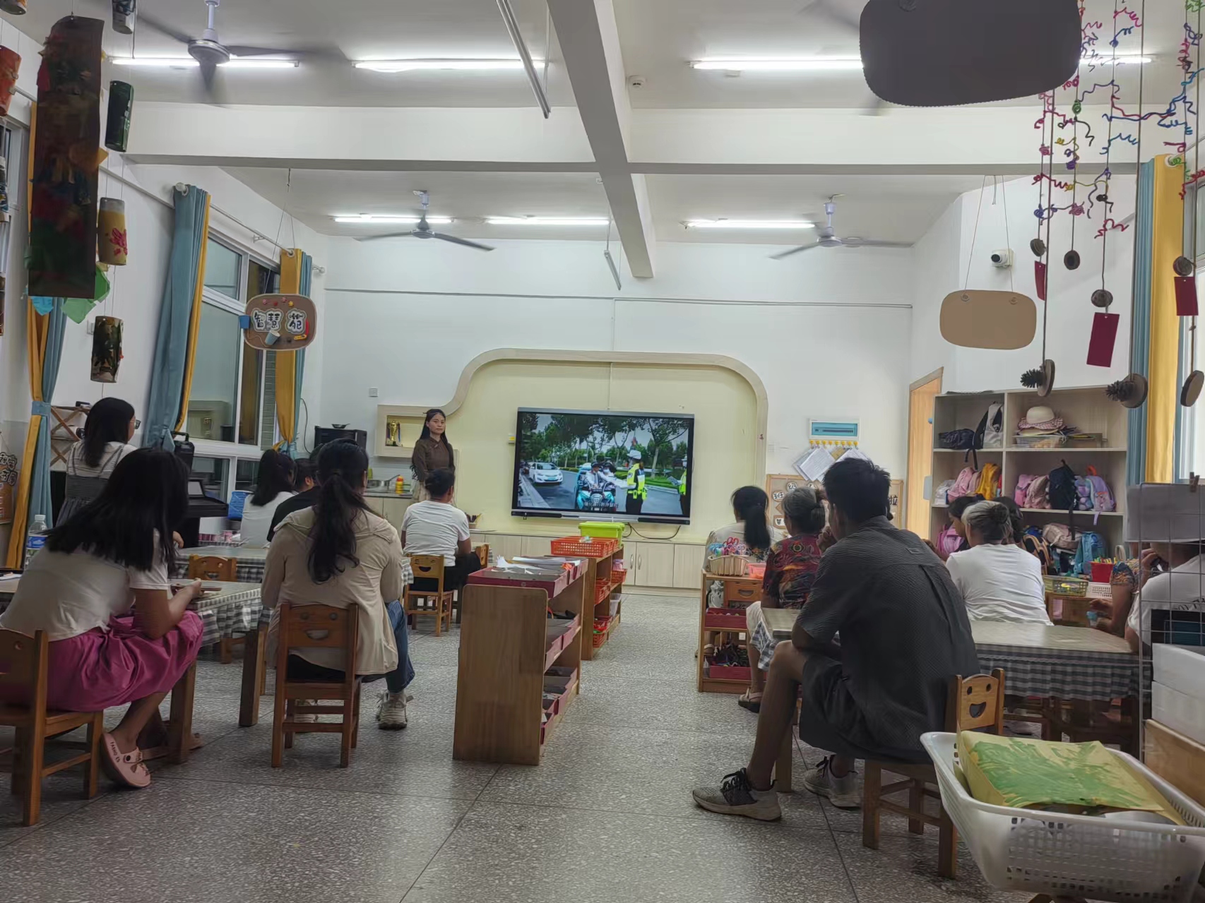 双向奔赴  悦见成长  ——大河中心幼儿园家长会活动