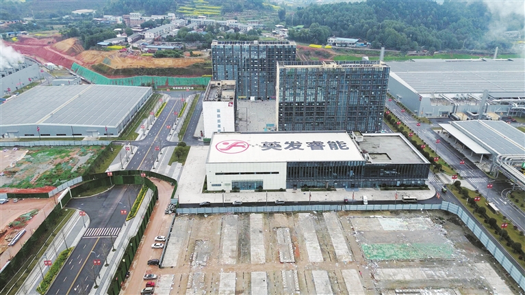 5月宜宾首片BC电池将下线 英发宜宾基地三年实现技术“三级跳”