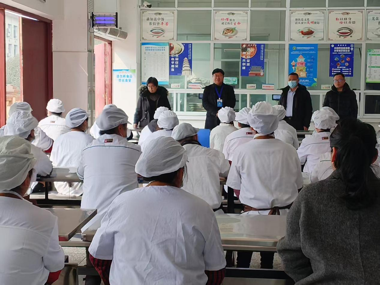 桂溪中学2025年春期第一学月食堂管理工作现场会圆满举行