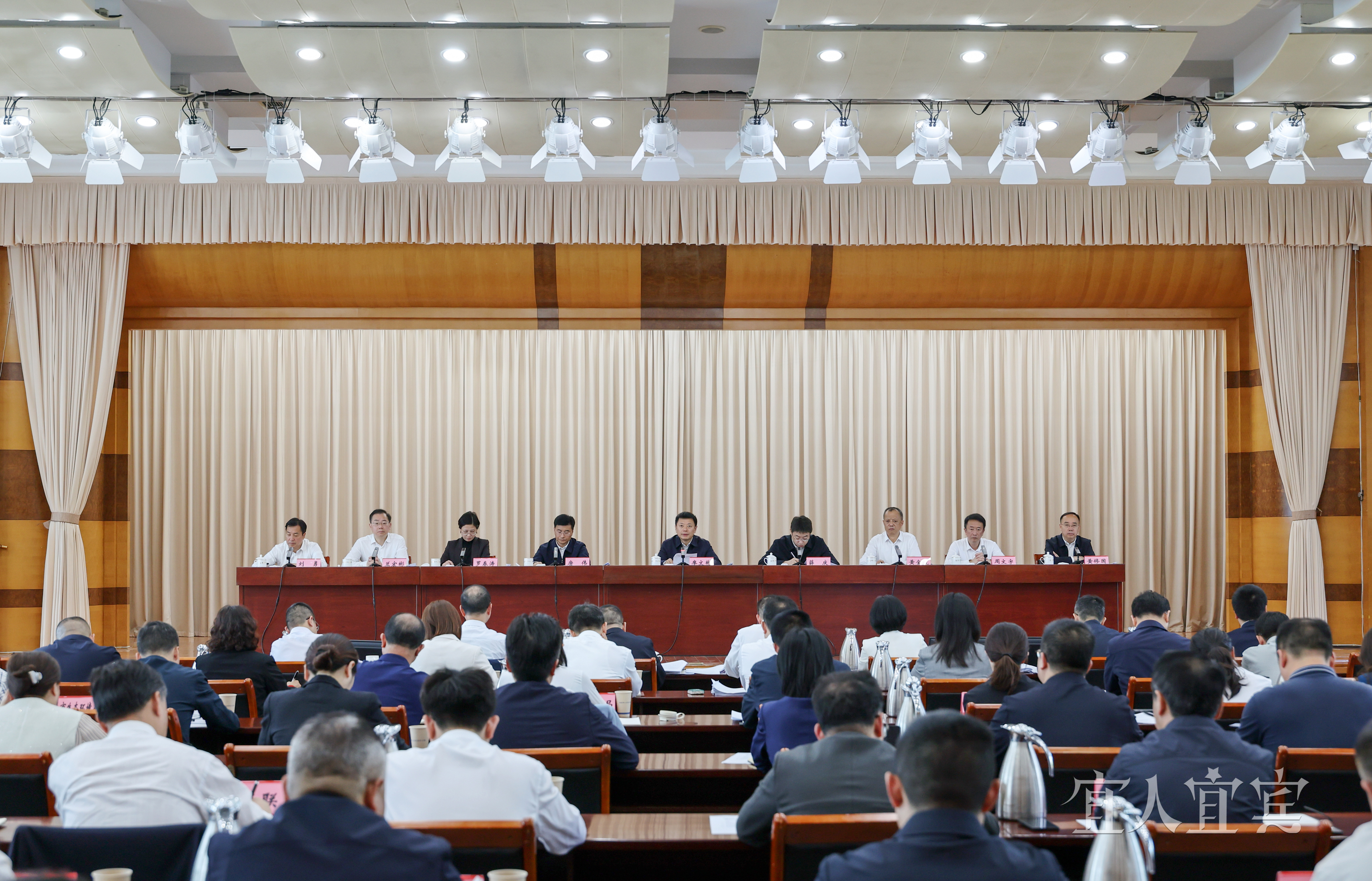 市安委会2025年第二次全体成员会议暨全市安全生产工作视频会议召开